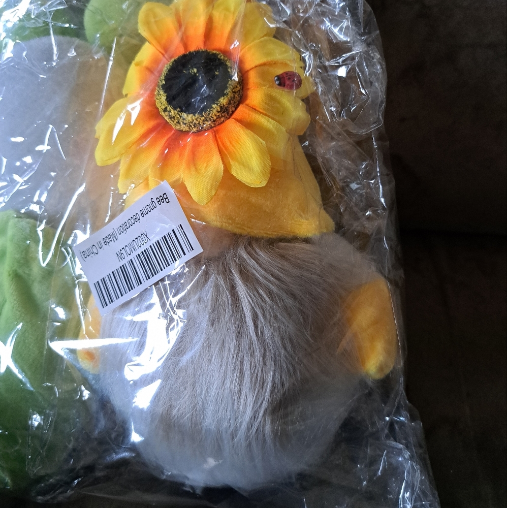 Sunflower gnomes - Picture 2 of 2